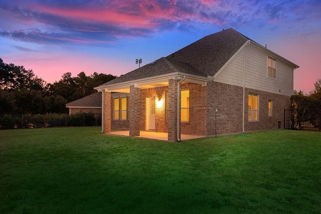 43 Butternut Grove Place, Tomball, TX 77375