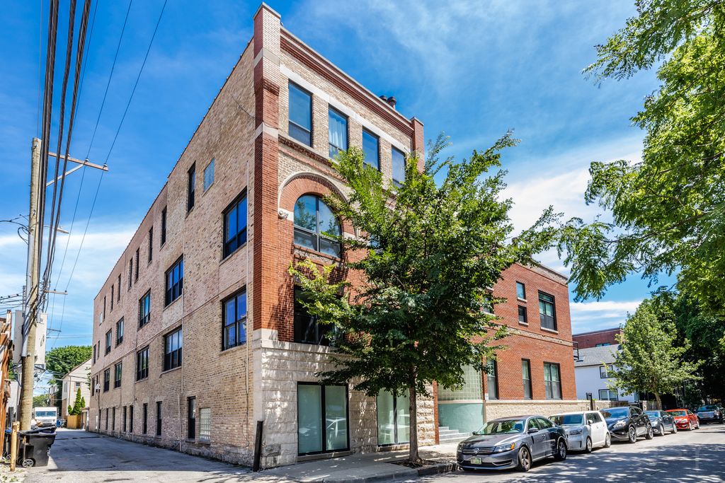 2343 N Greenview Avenue 211, Chicago, IL 60614