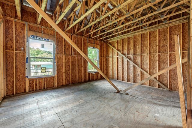 100 Bayou Glen Street, Hitchcock, TX 77568