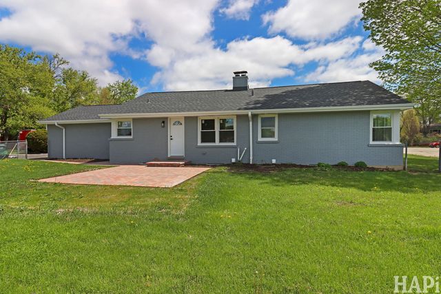 1100 N Hicks Road, Palatine, IL 60067