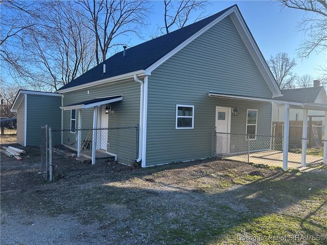 1140 Thompson Street, Charlestown, IN 47111