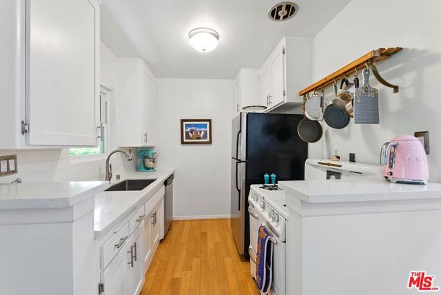 1929 Tamarind Avenue 12, Los Angeles, CA 90068