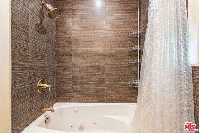 1929 Tamarind Avenue 12, Los Angeles, CA 90068