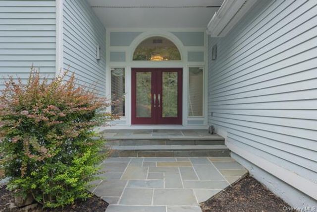 19 W Gate Road, Suffern, NY 10901