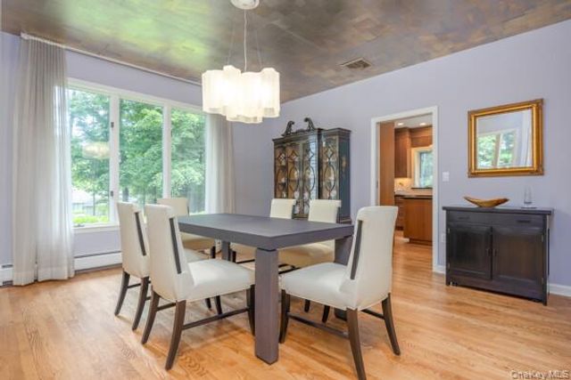 19 W Gate Road, Suffern, NY 10901