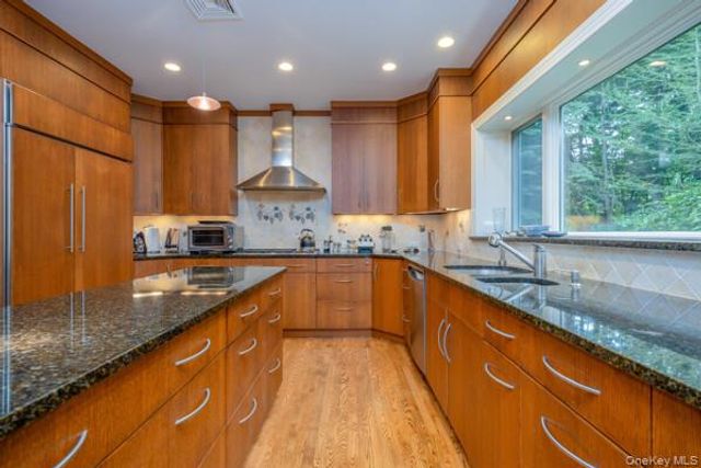 19 W Gate Road, Suffern, NY 10901