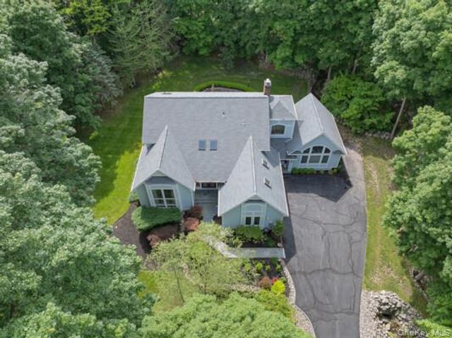 19 W Gate Road, Suffern, NY 10901