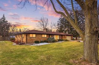 4975 Henry Drive, Saginaw Twp, MI 48638