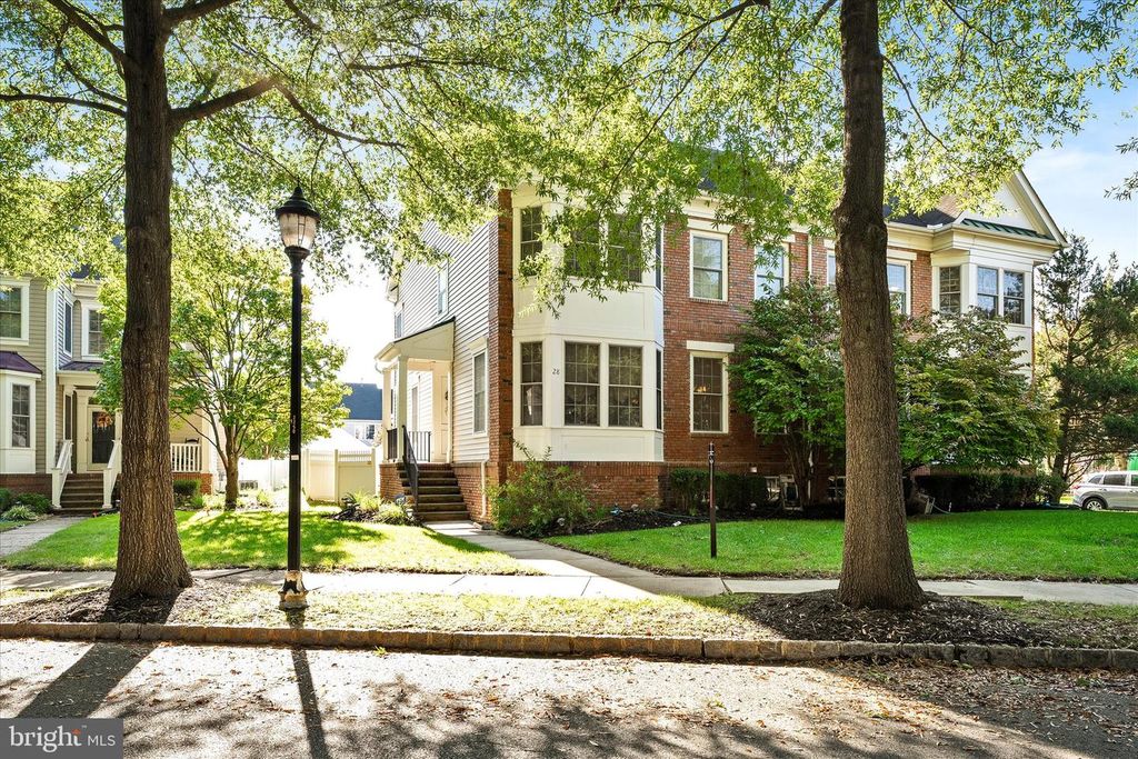 28 MALSBURY ST, ROBBINSVILLE, NJ 08691 — exterior