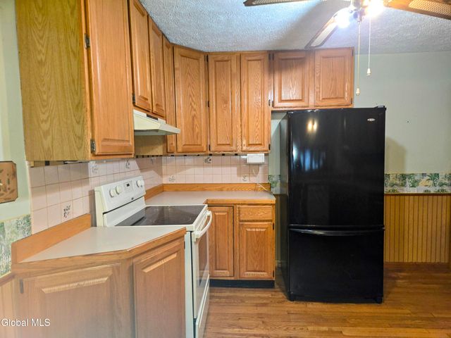 1008 Peter Road, Rotterdam, NY 12303