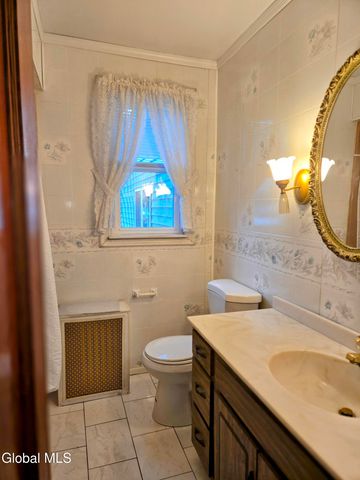 1008 Peter Road, Rotterdam, NY 12303