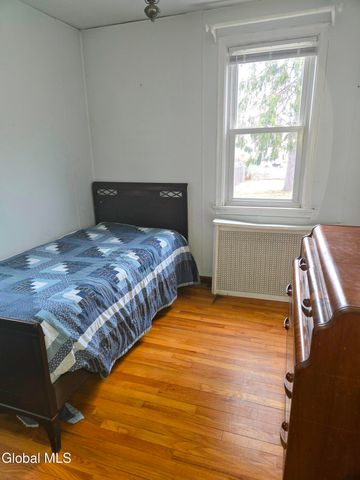 1008 Peter Road, Rotterdam, NY 12303