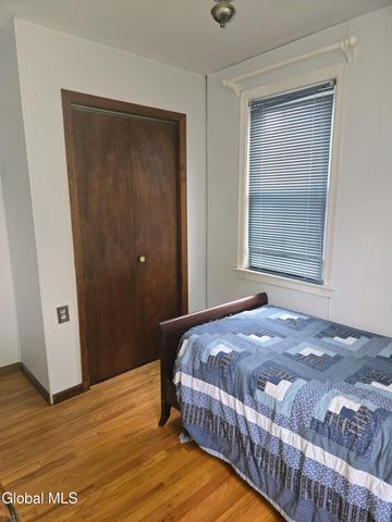 1008 Peter Road, Rotterdam, NY 12303