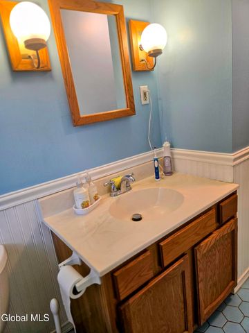 1008 Peter Road, Rotterdam, NY 12303