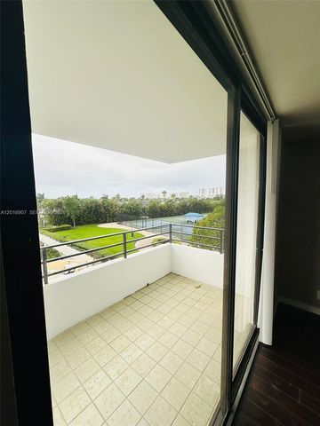 600 Three Islands Blvd 304, Hallandale Beach, FL 33009