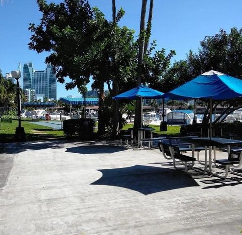 600 Three Islands Blvd 304, Hallandale Beach, FL 33009