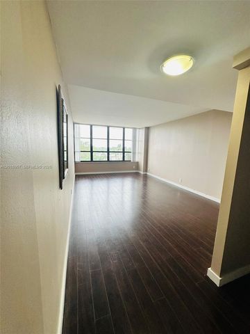 600 Three Islands Blvd 304, Hallandale Beach, FL 33009
