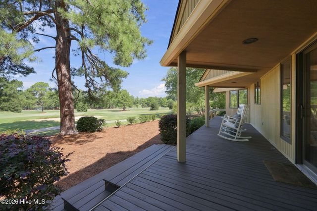 25 Lake Hills Road, Pinehurst, NC 28374