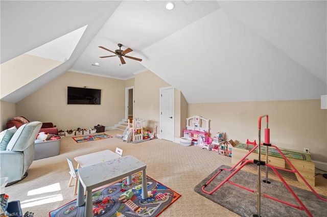 6641 Linville Ridge Drive, Oak Ridge, NC 27310
