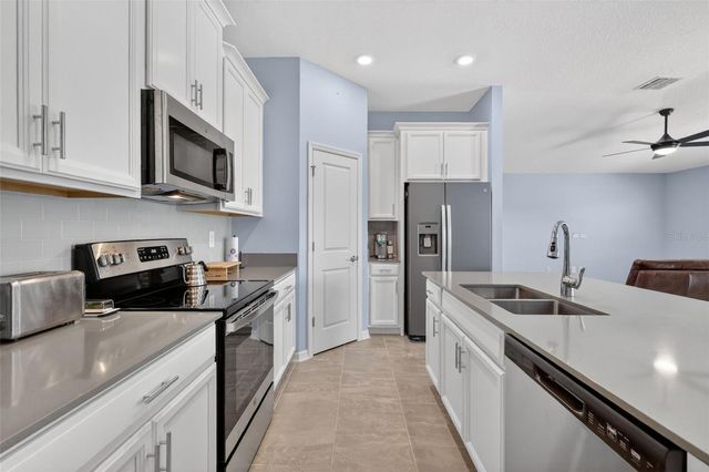 5354 TRAVERTINE STREET, Mount Dora, FL 32757