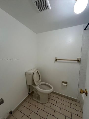 5701 W 25th Ct 305, Hialeah, FL 33016