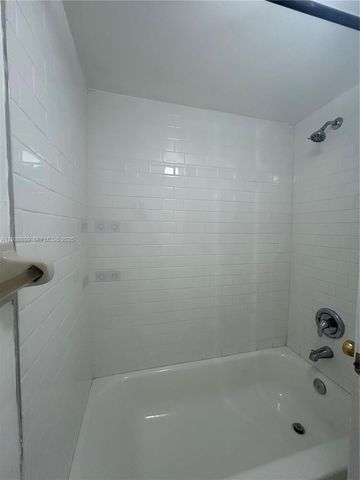 5701 W 25th Ct 305, Hialeah, FL 33016