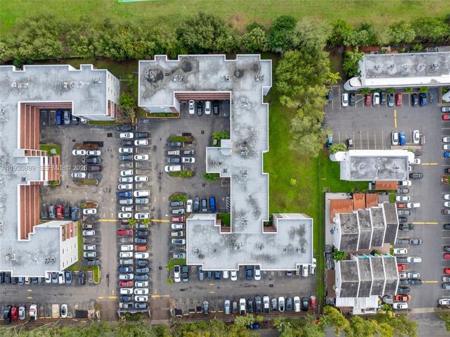 5701 W 25th Ct 305, Hialeah, FL 33016