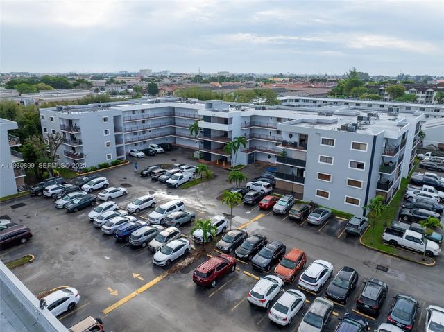 5701 W 25th Ct 305, Hialeah, FL 33016