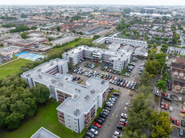 5701 W 25th Ct 305, Hialeah, FL 33016