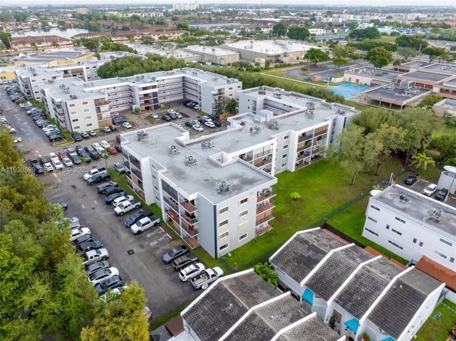 5701 W 25th Ct 305, Hialeah, FL 33016