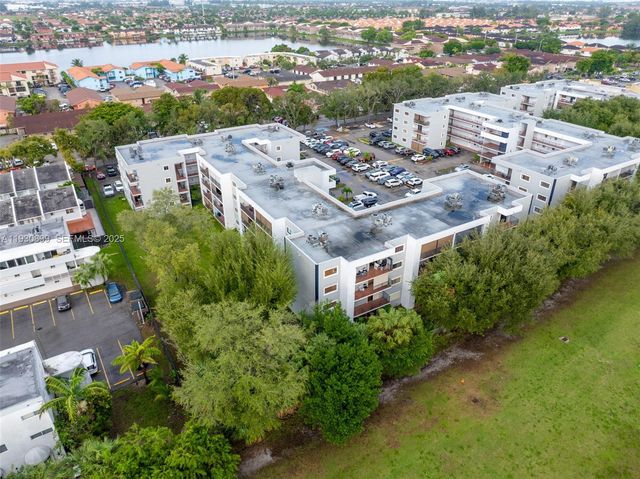 5701 W 25th Ct 305, Hialeah, FL 33016