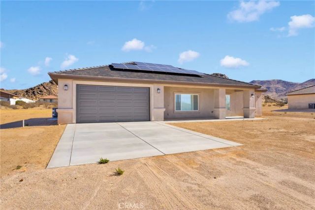 15561 Desert Star, Apple Valley, CA 92307