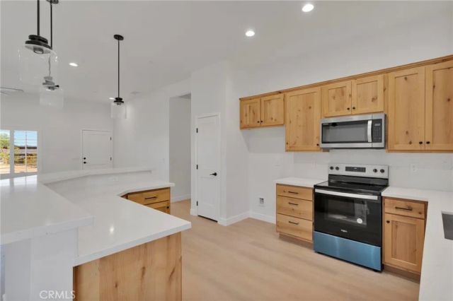 15561 Desert Star, Apple Valley, CA 92307