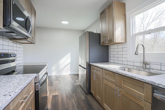 350 FRANK Street, Council Bluffs, IA 51503