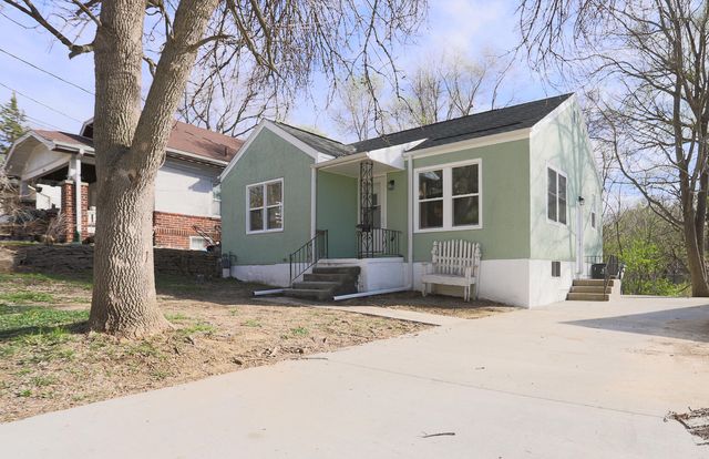 350 FRANK Street, Council Bluffs, IA 51503