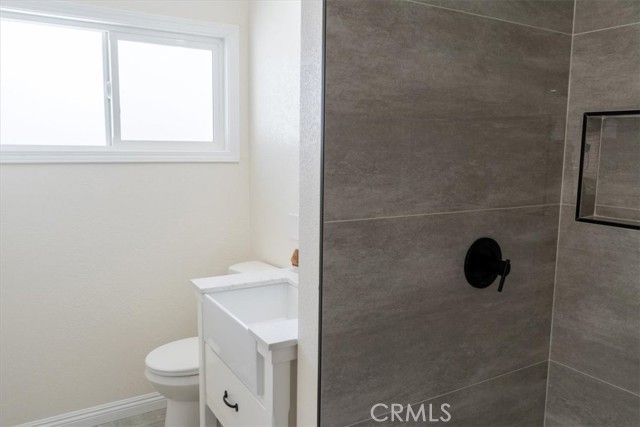 6355 Jade, Jurupa Valley, CA 92509