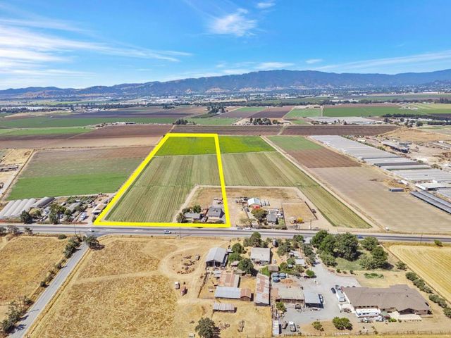2718 Ferguson Road, Gilroy, CA 95020