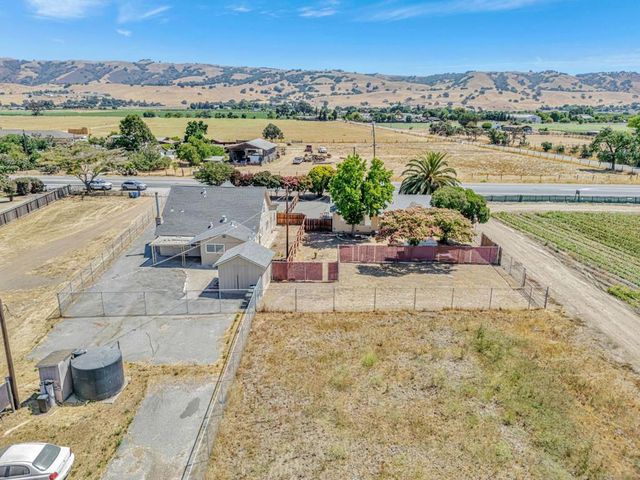 2718 Ferguson Road, Gilroy, CA 95020