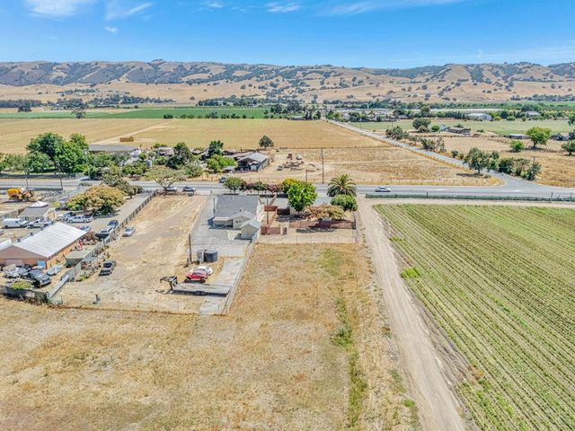 2718 Ferguson Road, Gilroy, CA 95020