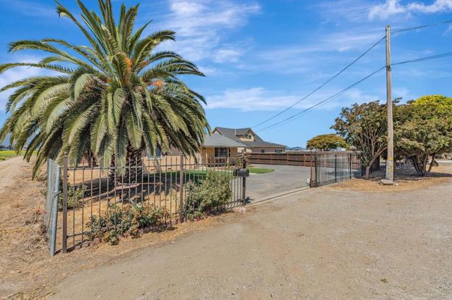 2718 Ferguson Road, Gilroy, CA 95020