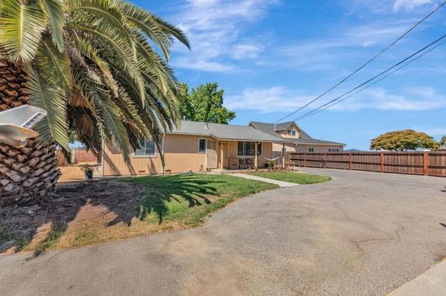 2718 Ferguson Road, Gilroy, CA 95020