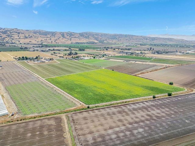 2718 Ferguson Road, Gilroy, CA 95020