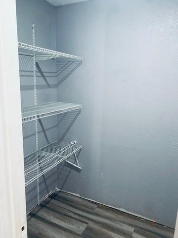 284 County Road 3405, Cleveland, TX 77327