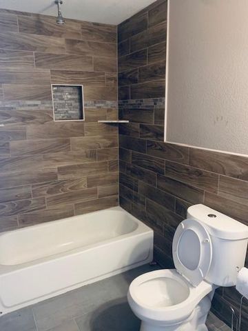 284 County Road 3405, Cleveland, TX 77327