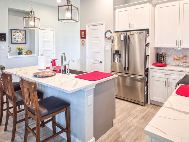 1325 Palomino Trail, Angleton, TX 77515