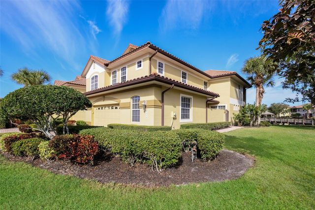 8336 MIRAMAR WAY, Lakewood Ranch, FL 34202