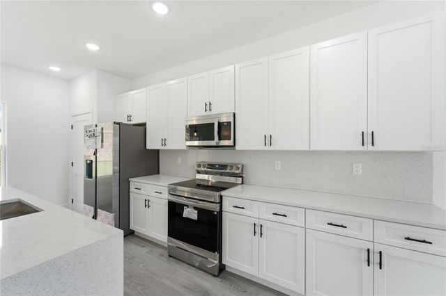 2861 W DELLWOOD STREET, Citrus Springs, FL 34433