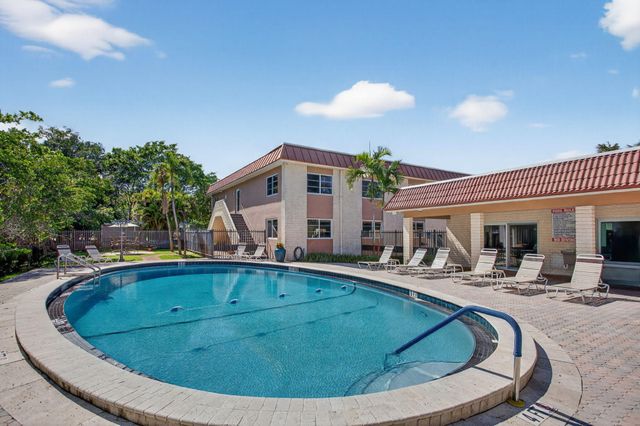 9 NE 19th Court 214c, Wilton Manors, FL 33305