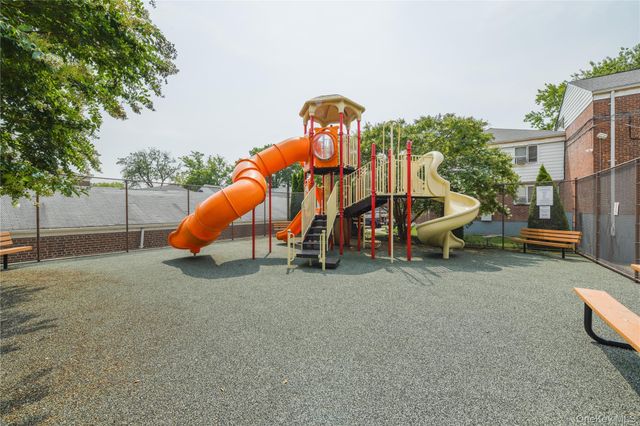 225-35 88 Avenue 42-9, Queens Village, NY 11427