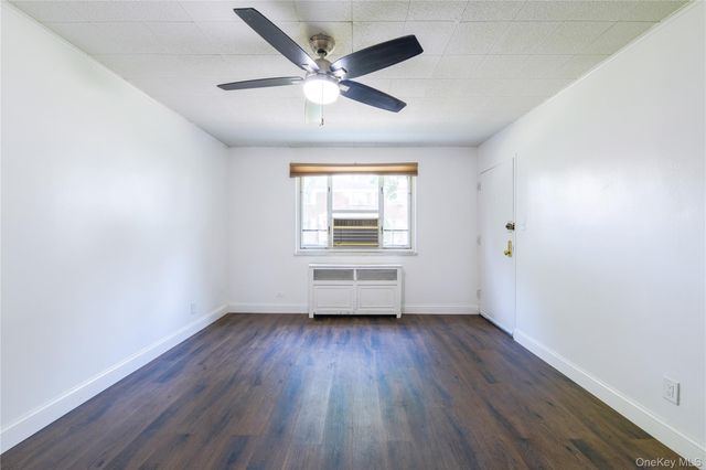 225-35 88 Avenue 42-9, Queens Village, NY 11427